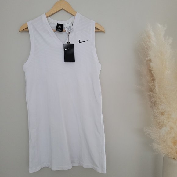 NWT NIKE SLEEVELESS DRESS tennis sports tank top - Picture 4 of 7